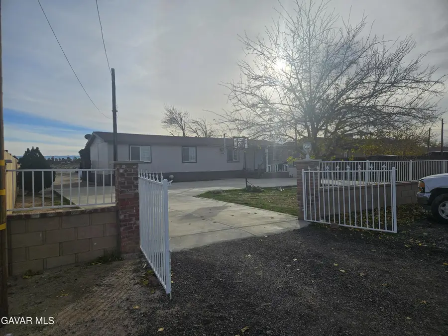5818 Hidden Trail Road, Rosamond, CA 93560 - #2