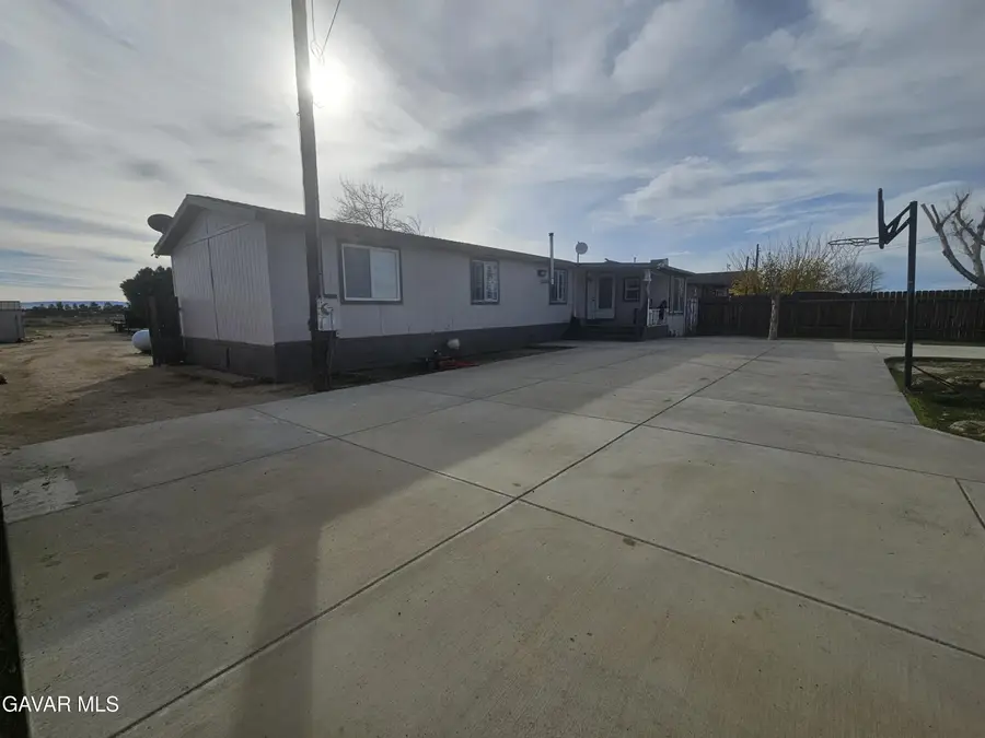 5818 Hidden Trail Road, Rosamond, CA 93560 - #3
