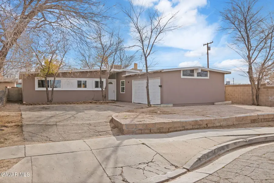 1132 W Holguin Street, Lancaster, CA 93534 - Image #3