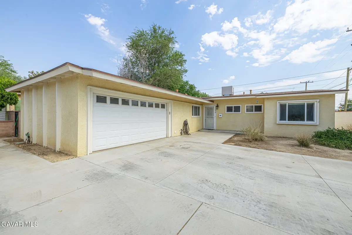 1156 W Avenue J14, Lancaster, CA 93534 - Image #1