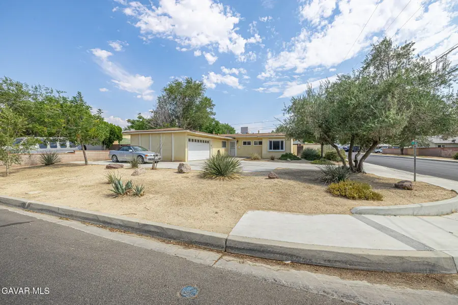 1156 W Avenue J14, Lancaster, CA 93534 - Image #2