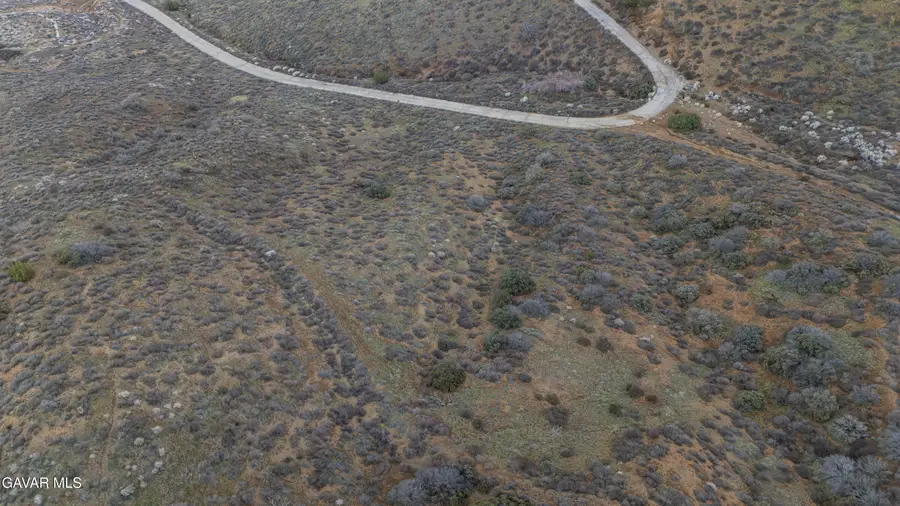 Vic High Spring Tierra S, Palmdale, CA 93551 - Image #2