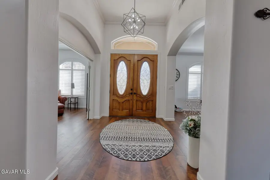 23001 Lakeview Drive, Tehachapi, CA 93561 - Image #3