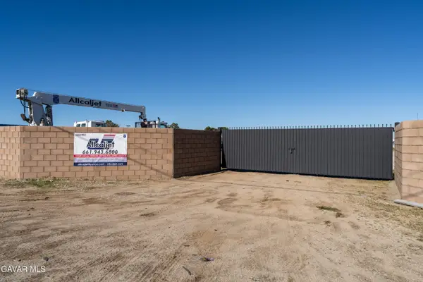 Columbia Way Vic 5th St E, Lancaster, CA 93535