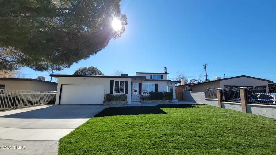 1826 E Avenue Q12 Avenue, Palmdale, CA 93550 - Image #2