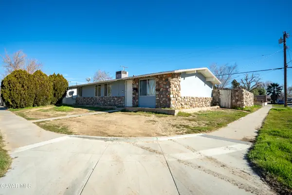 45504 Gadsden Avenue, Lancaster, CA 93534