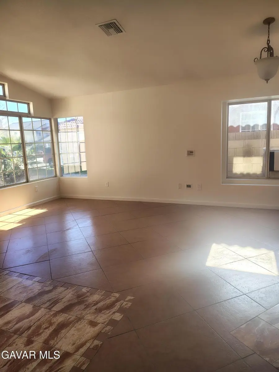 44707 Cerisa Street, Lancaster, CA 93535 - Image #3