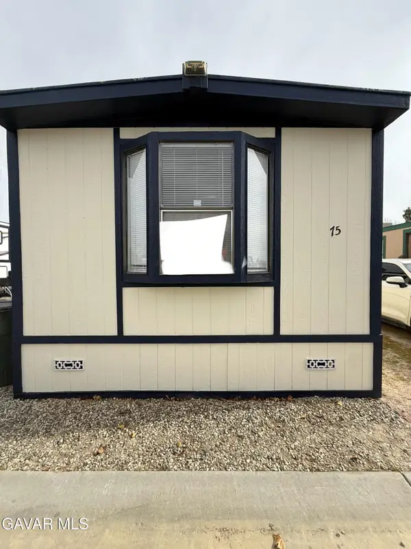 4209 W Rosamond Blvd #75, Rosamond, CA 93560