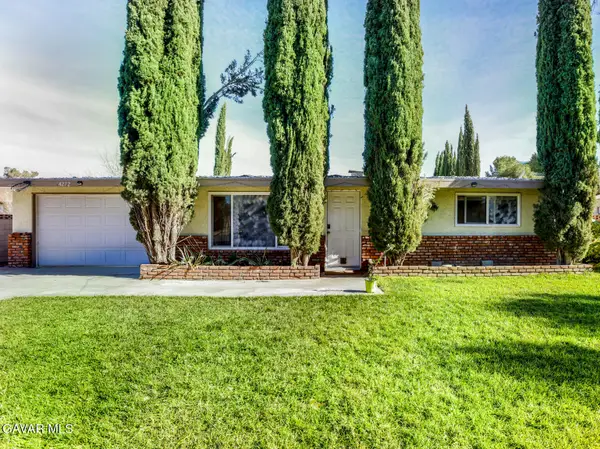 42724 W 42nd Street, Lancaster, CA 93536