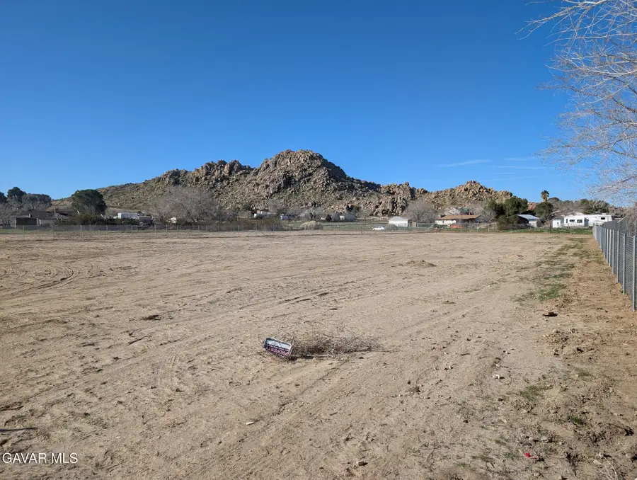 Vic Ridgemist St & Highacres A, Palmdale, CA 93591 - Image #3