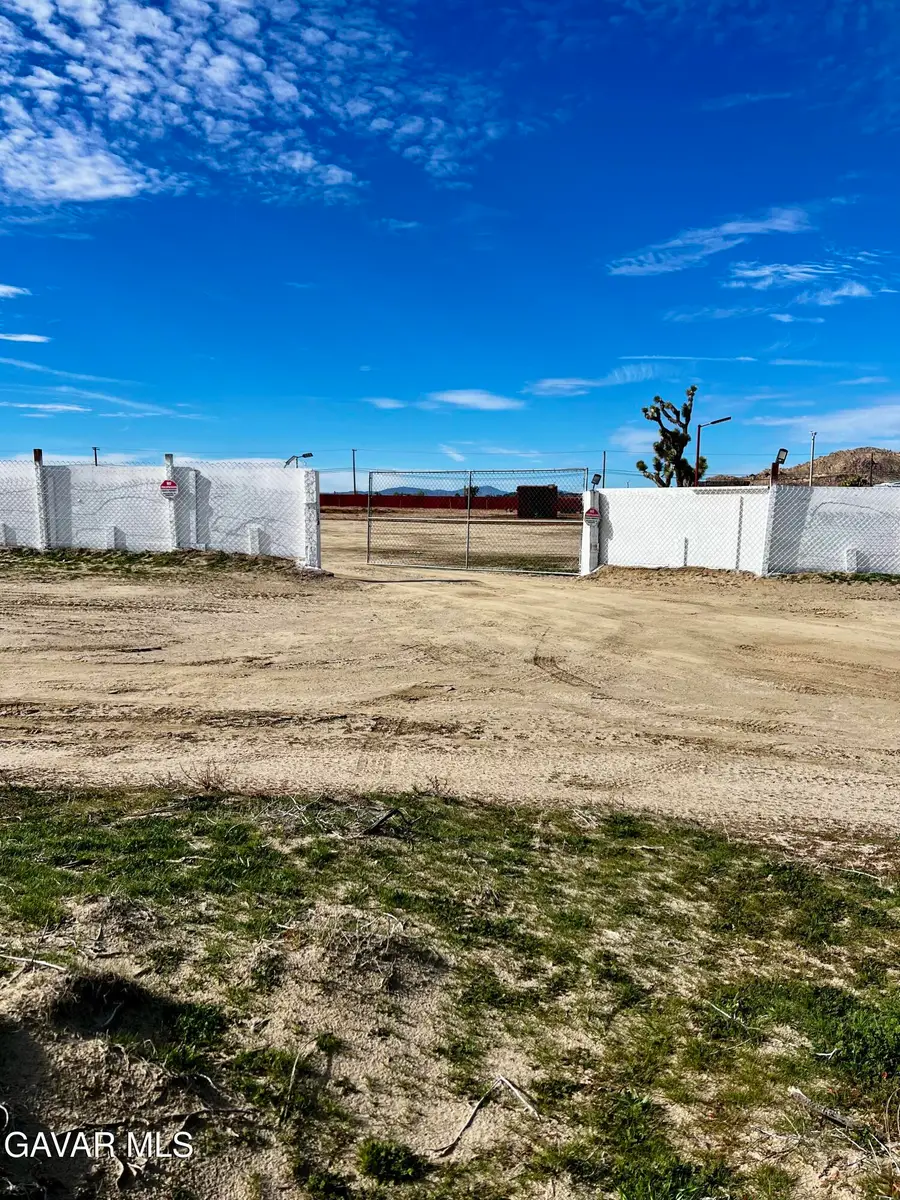 171 Ste Vic Ave Q2, Palmdale, CA 93591 - #2