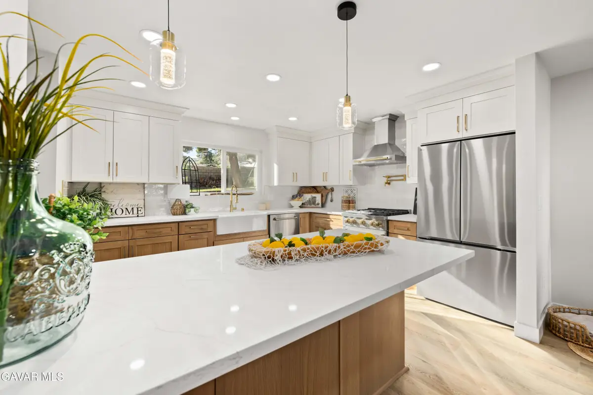 329 E Lago Lindo Road, Palmdale, CA 93550 - Image #1