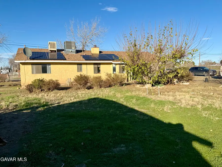 10256 E Avenue R12, Littlerock, CA 93543 - Image #2