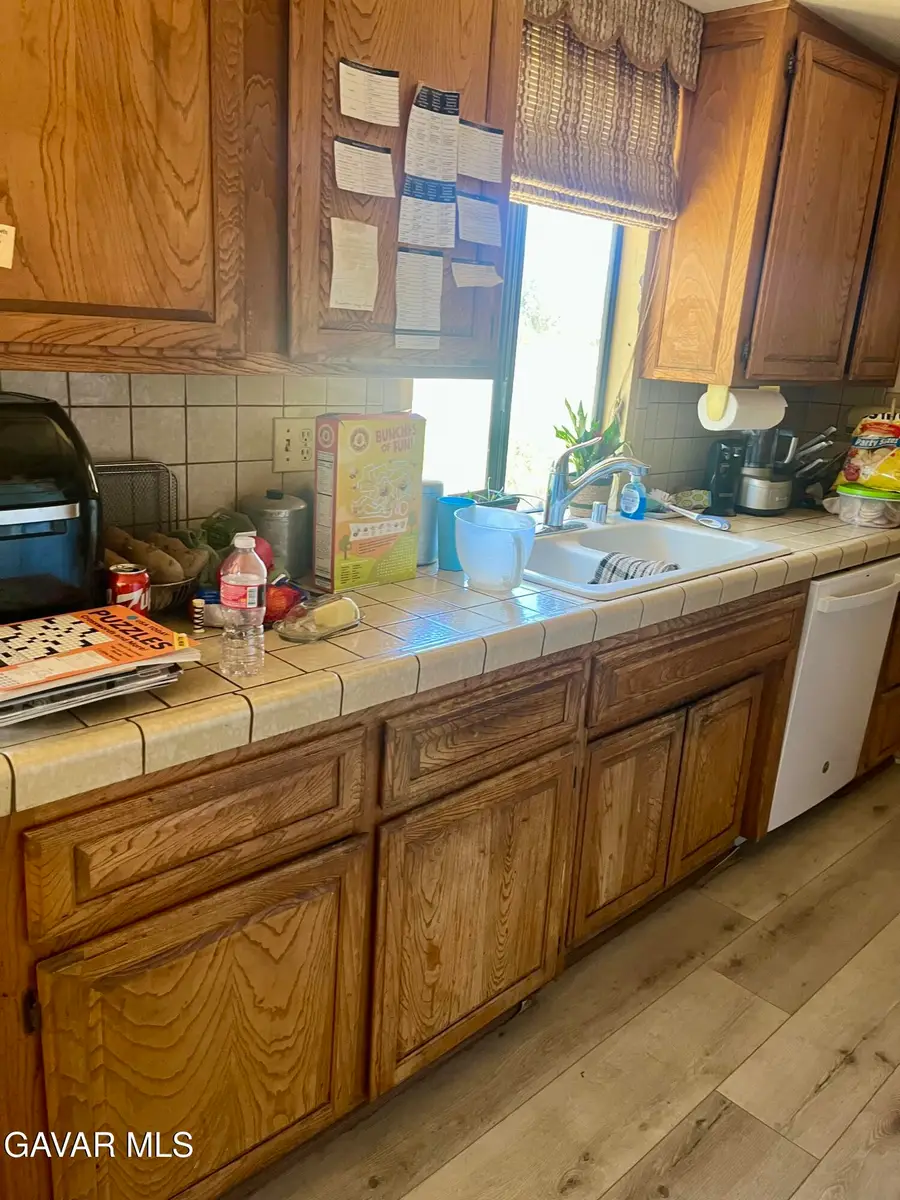 10256 E Avenue R12, Littlerock, CA 93543 - Image #3