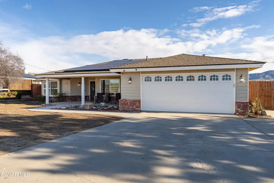 19432 Moon Drive, Tehachapi, CA 93561 - Image #2