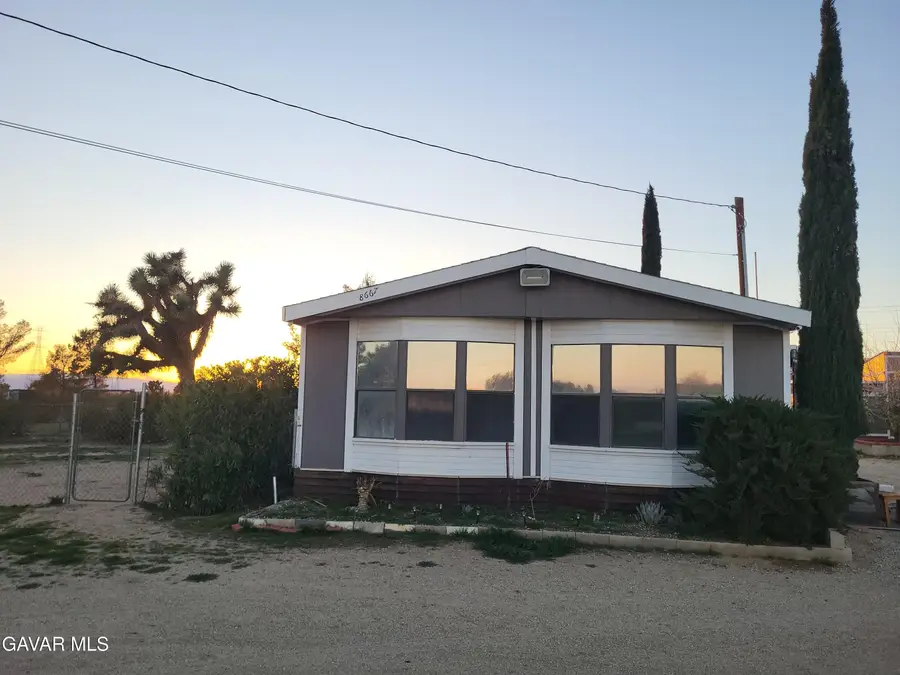 8667 W 70th St West Street, Mojave, CA 93501 - Image #3