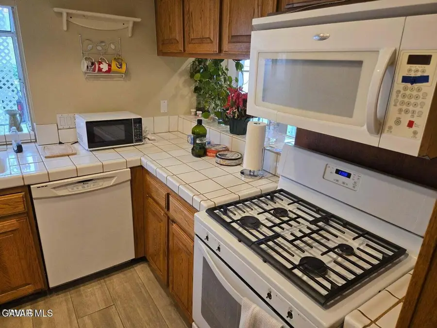 234 Green Lea Place, Westlake Village, CA 93063 - Image #2