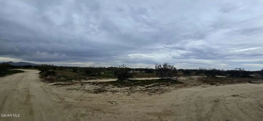 20800 E Avenue Q4, Palmdale, CA 93591 - Image #2