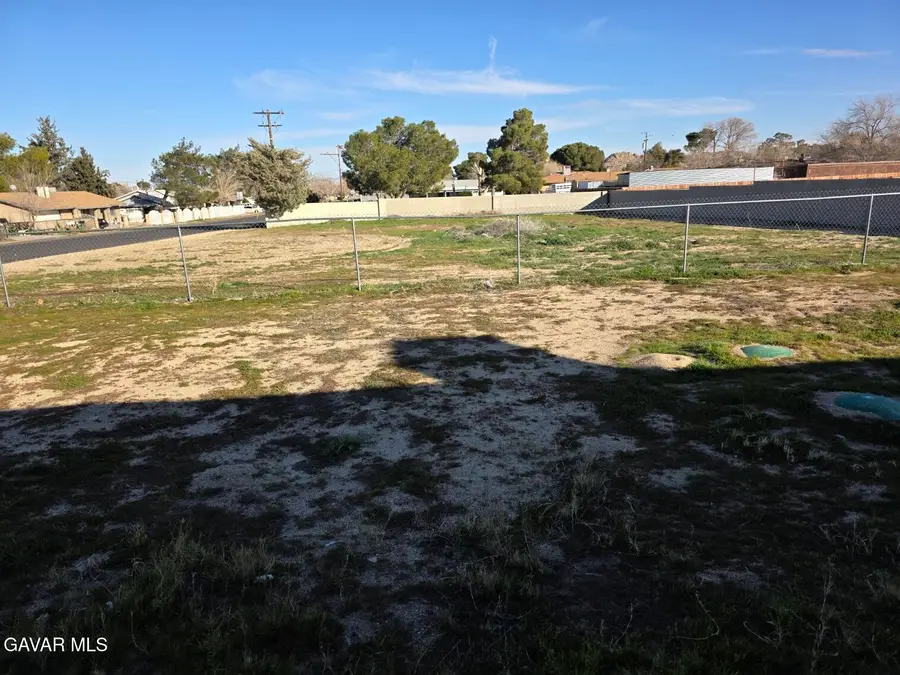 40356 Ronar Street, Palmdale, CA 93591 - Image #3
