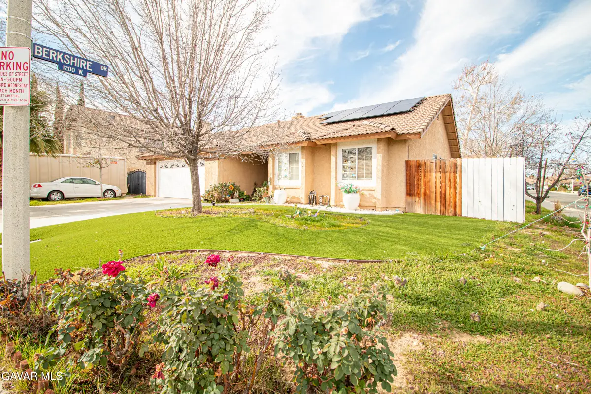 39341 Thames Ct, Palmdale, CA 93551 - Image #1