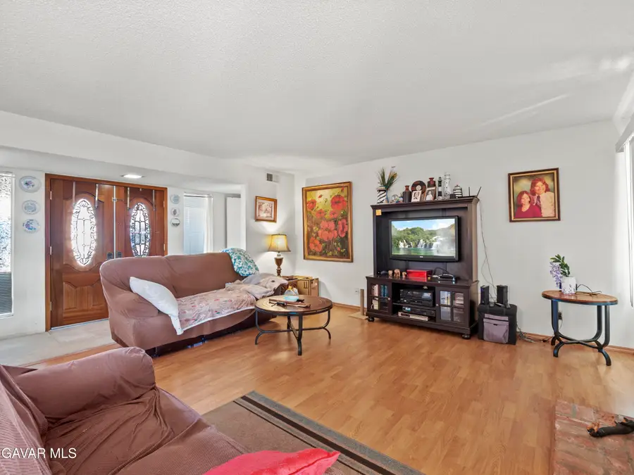 556 Callet Street, Palmdale, CA 93551 - Image #3