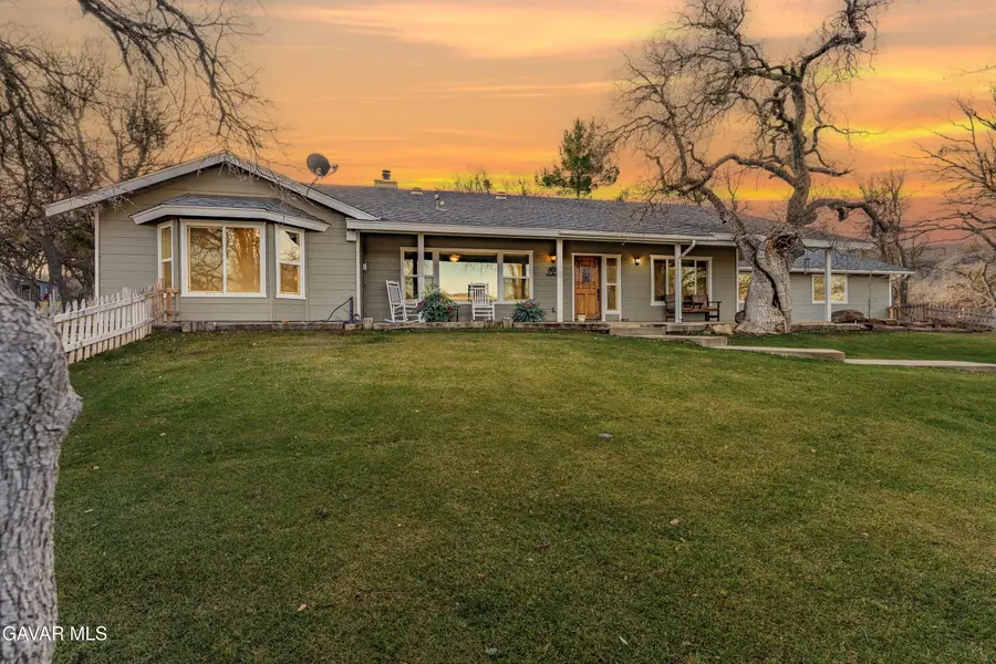 20901 Oak Glen Avenue, Tehachapi, CA 93561 - Image #2