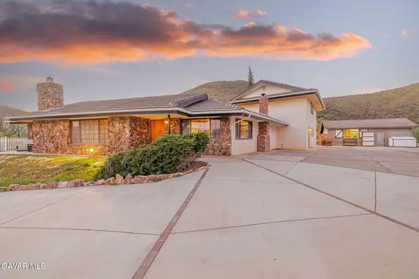 34201 Territory Road, Agua Dulce, CA 91390