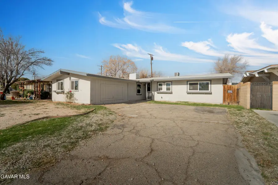 1041 W Avenue H2, Lancaster, CA 93534 - Image #2