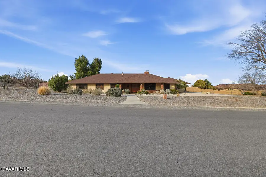 711 Lisa Street, Palmdale, CA 93551 - Image #2