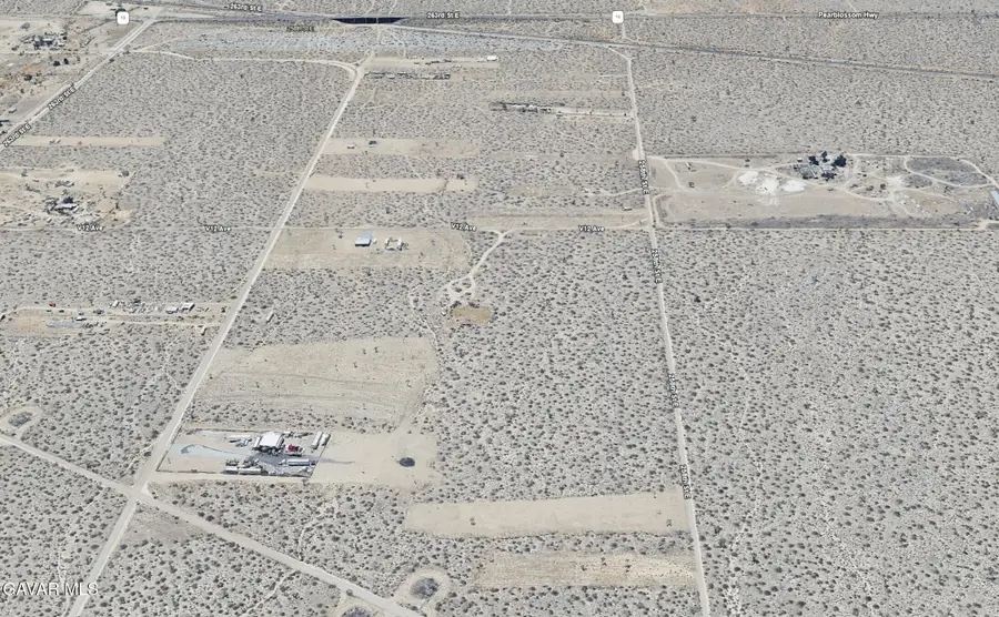 E 258th Street, Palmdale, CA 93591 - #2