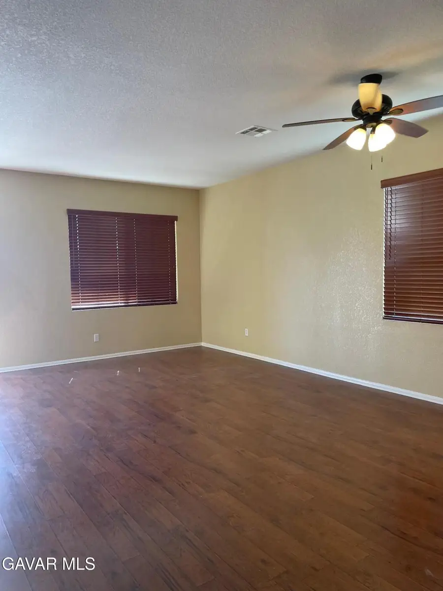 3237 Summer Breeze Avenue, Rosamond, CA 93560 - Image #2