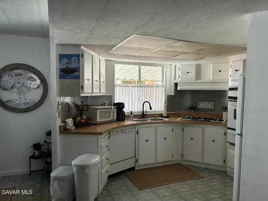 5711 Columbia Way #187, Lancaster, CA 93536 - #3