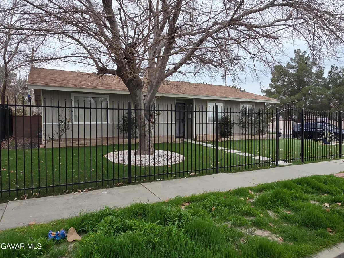 828 W Avenue H6, Lancaster, CA 93534 - #1