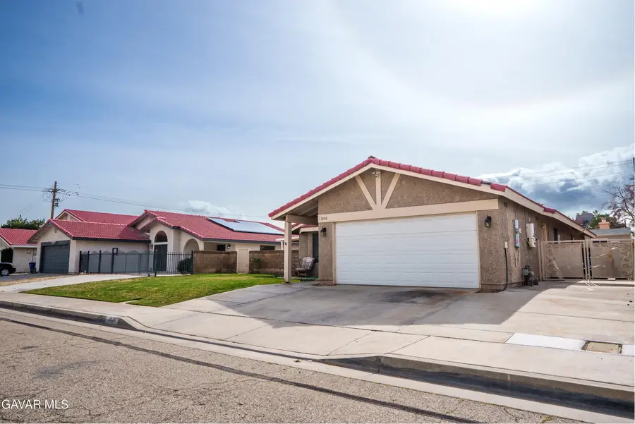 1848 Trudgeon Avenue, Lancaster, CA 93535 - #2