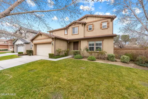 2060 Krystal Avenue, Lancaster, CA 93536