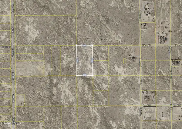 2300 E Avenue E8, Lancaster, CA 93535