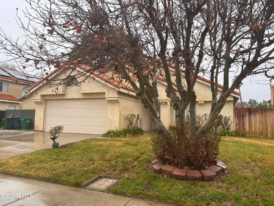 1814 E Milling Street, Lancaster, CA 93535 - #2