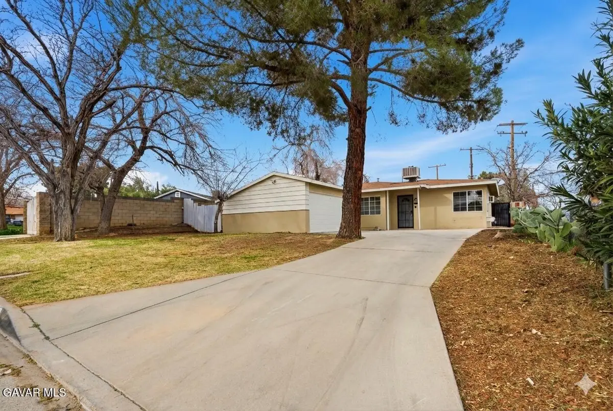 321 E Avenue R11, Palmdale, CA 93550 - #1