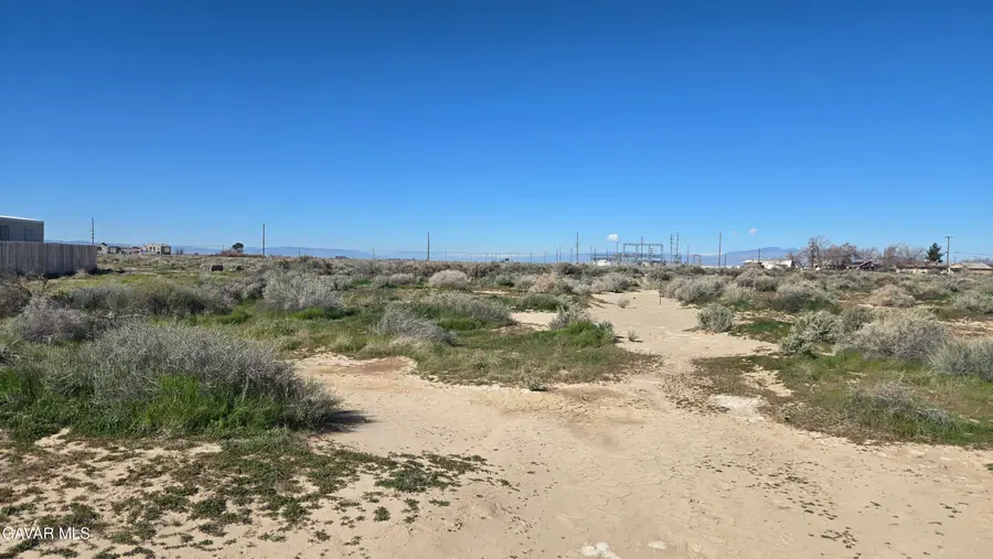 92nd St East Vicinity Ave E2, Lancaster, CA 93535 - #2