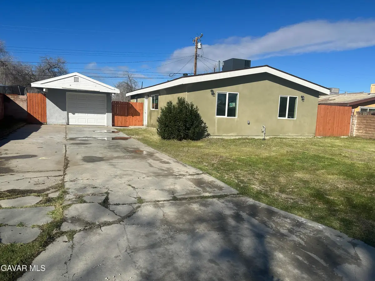 44655 E 4th Street, Lancaster, CA 93535 - #1