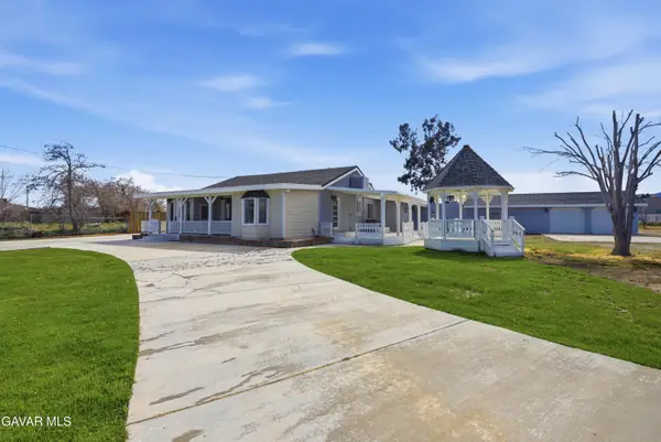 2232 W Avenue M4, Palmdale, CA 93551