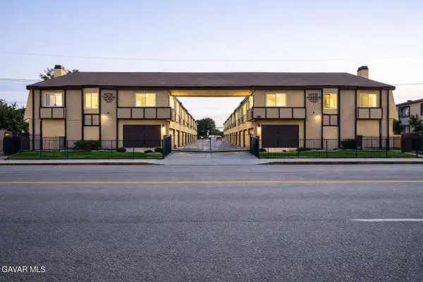 38710 10th Street E #Apt 15, Palmdale, CA 93550