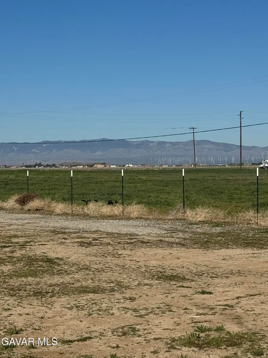 49020 W 70th Street, Lancaster, CA 93536 - #2