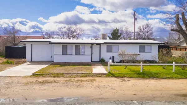 8232 Dogwood Avenue, California City, CA 93505