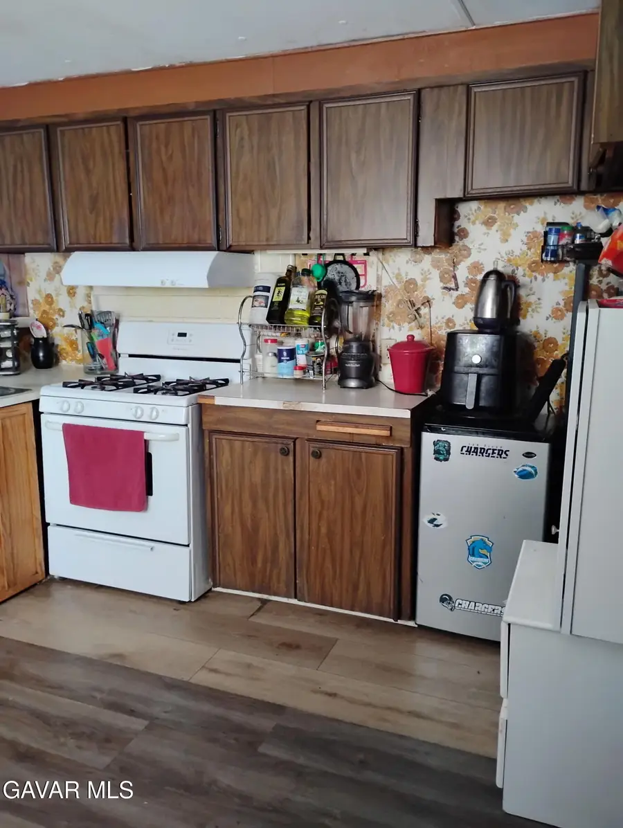 1304 E Avenue I #8, Lancaster, CA 93535 - #3