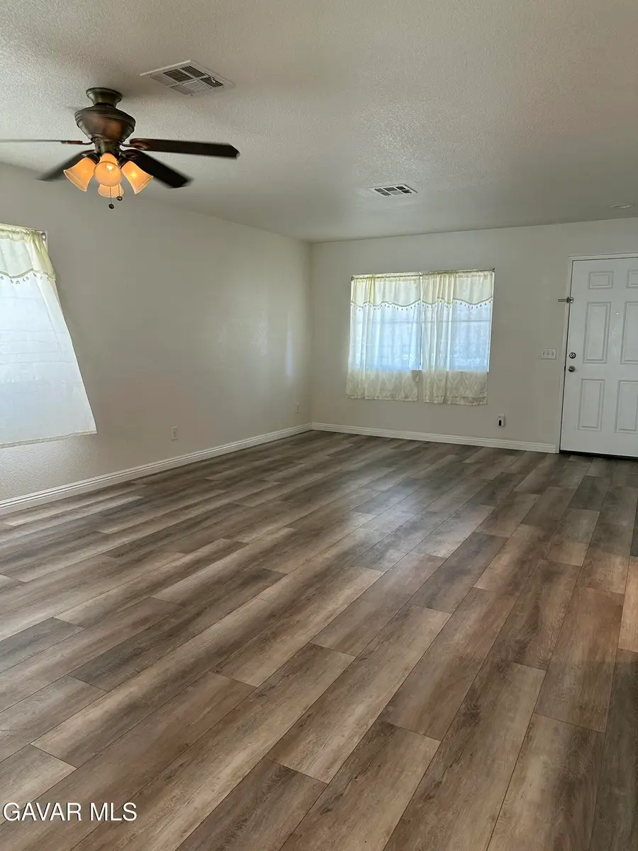 45559 Robinson Drive, Lancaster, CA 93535 - #3