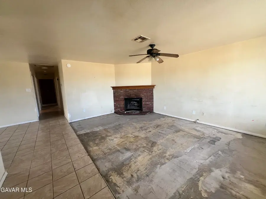 13632 Fran Street, North Edwards, CA 93523 - #3