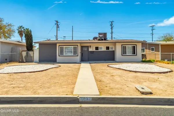 1052 W Avenue J15, Lancaster, CA 93534