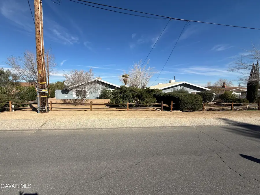 12155 Avenue V-10, Pearblossom, CA 93553 - #2