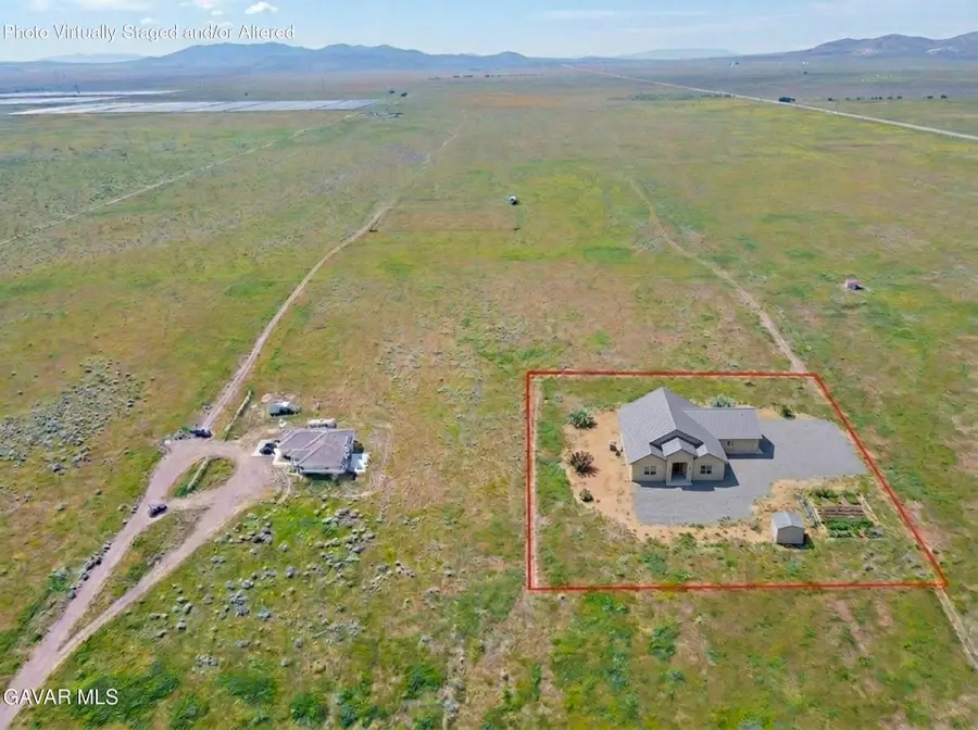 Cor Ave D4 Paget Ave, Lancaster, CA 93536 - #3